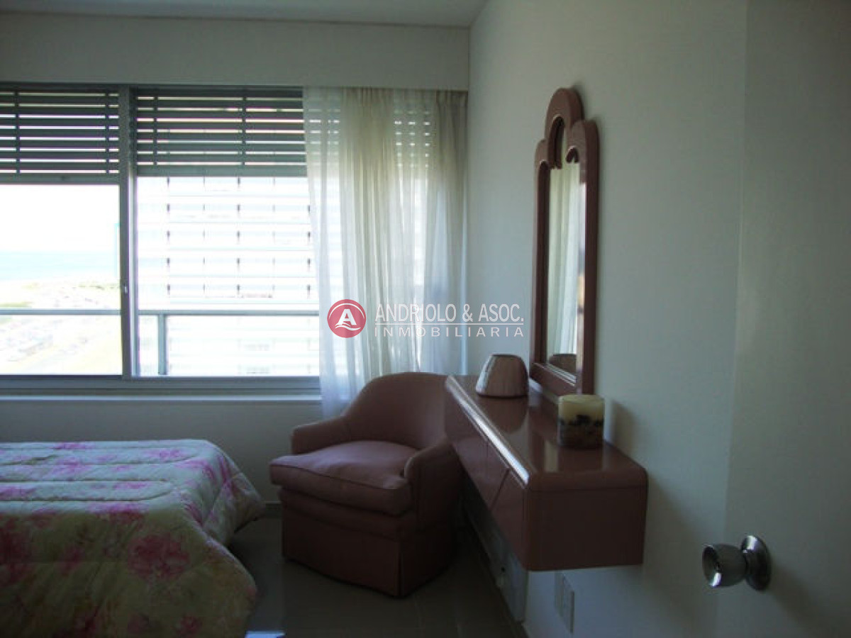 Apartamento ID.2084 - Apartamento en Punta del Este, Brava