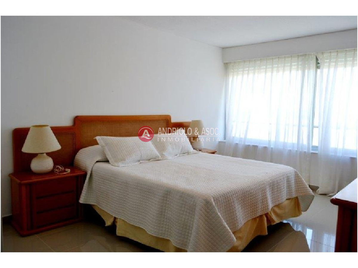 Apartamento ID.2084 - Apartamento en Punta del Este, Brava
