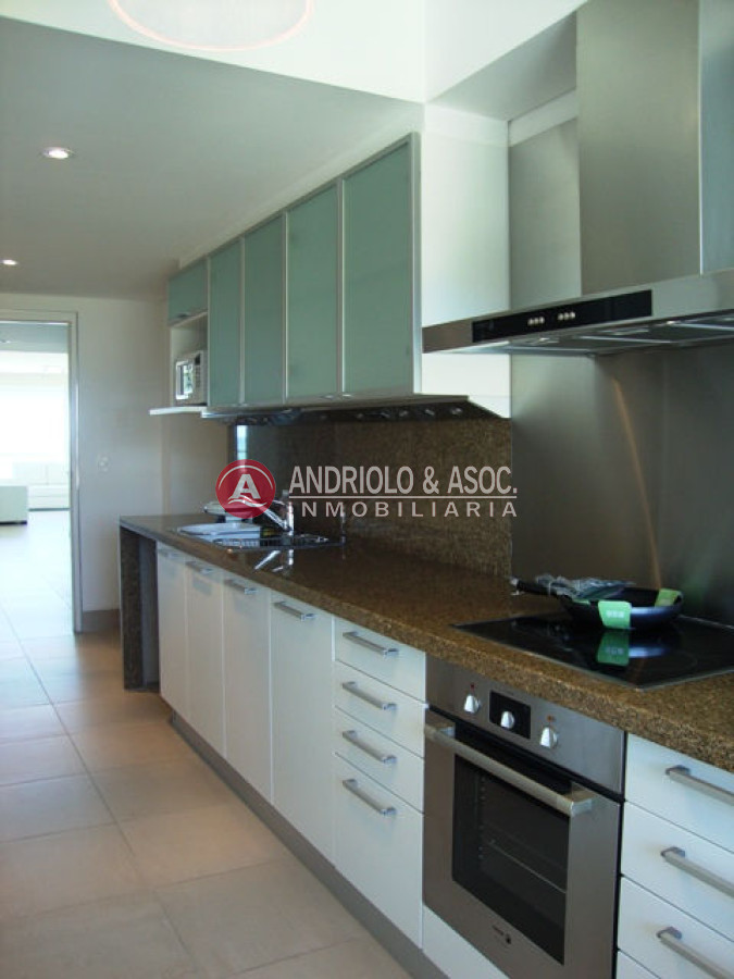 Apartamento ID.2085 - Apartamento en Punta del Este, Brava