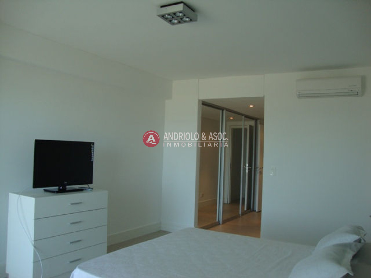 Apartamento ID.2085 - Apartamento en Punta del Este, Brava