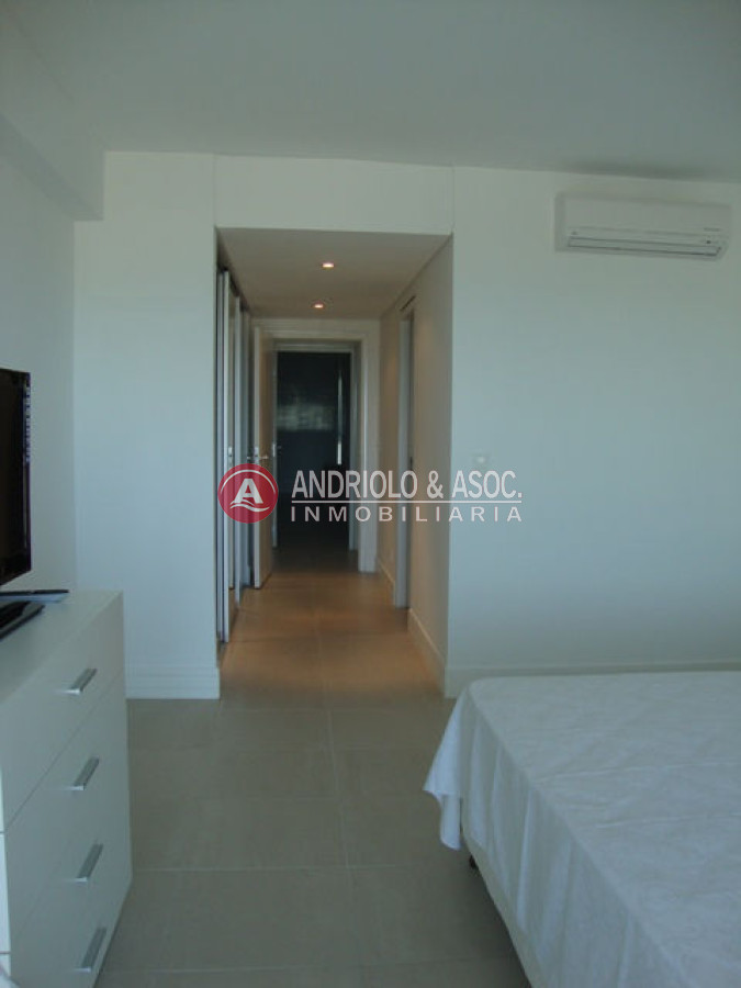 Apartamento ID.2085 - Apartamento en Punta del Este, Brava