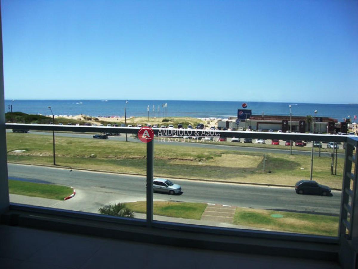 Apartamento ID.2085 - Apartamento en Punta del Este, Brava