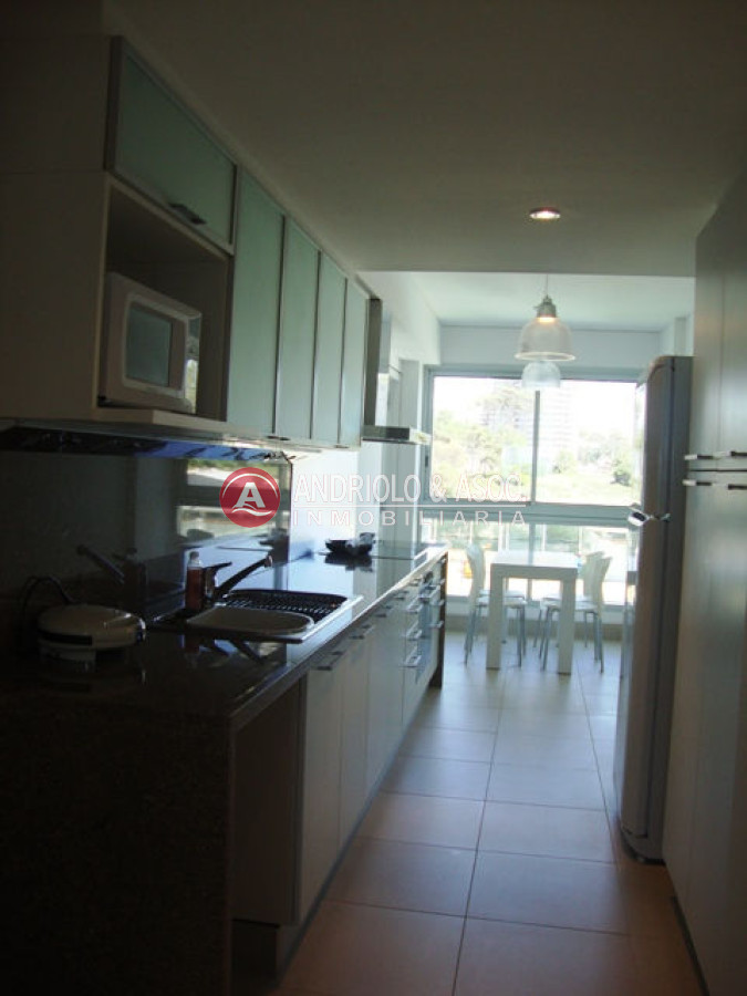 Apartamento ID.2085 - Apartamento en Punta del Este, Brava