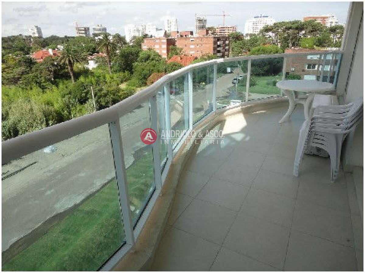 Apartamento ID.2106 - Apartamento en Punta del Este, Mansa