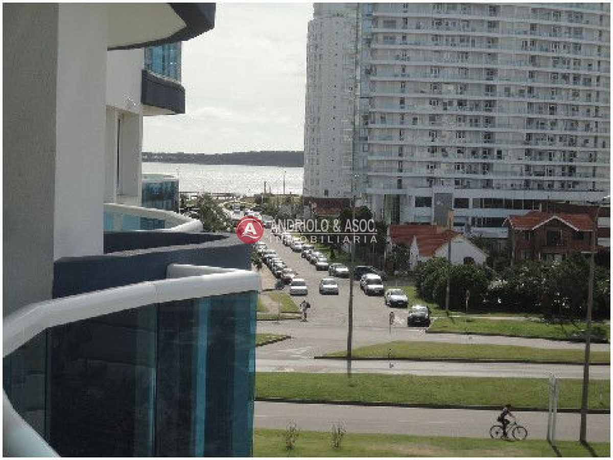 Apartamento ID.2106 - Apartamento en Punta del Este, Mansa