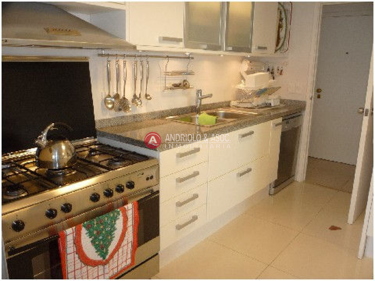 Apartamento ID.2366 - Apartamento en Punta del Este, Mansa
