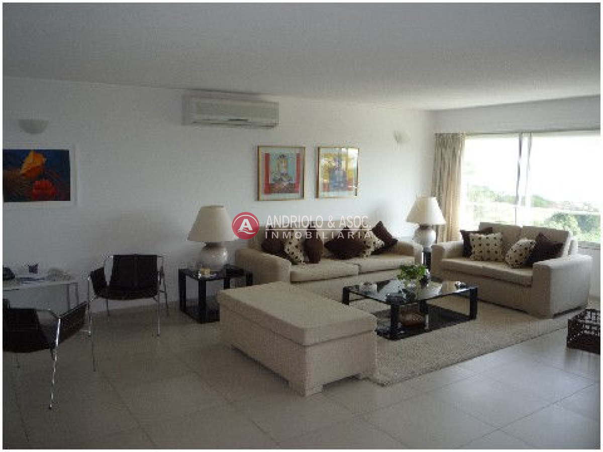 Apartamento ID.2366 - Apartamento en Punta del Este, Mansa