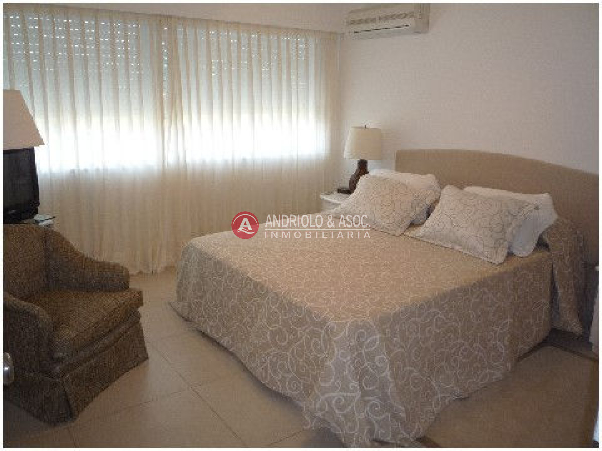 Apartamento ID.2366 - Apartamento en Punta del Este, Mansa