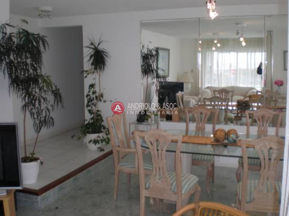 Apartamento ID.2435 - Apartamento en Punta del Este, Brava