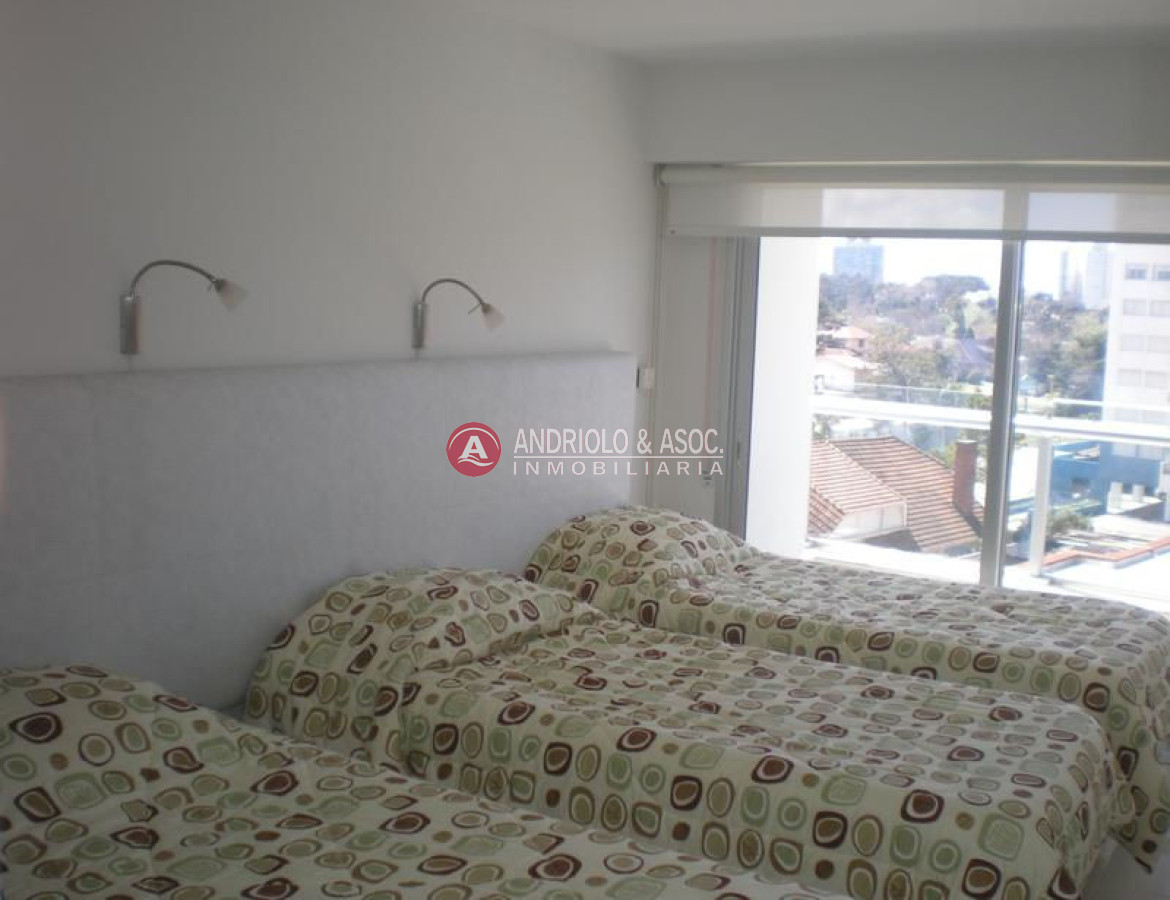 Apartamento ID.2437 - Apartamento en Punta del Este, Mansa