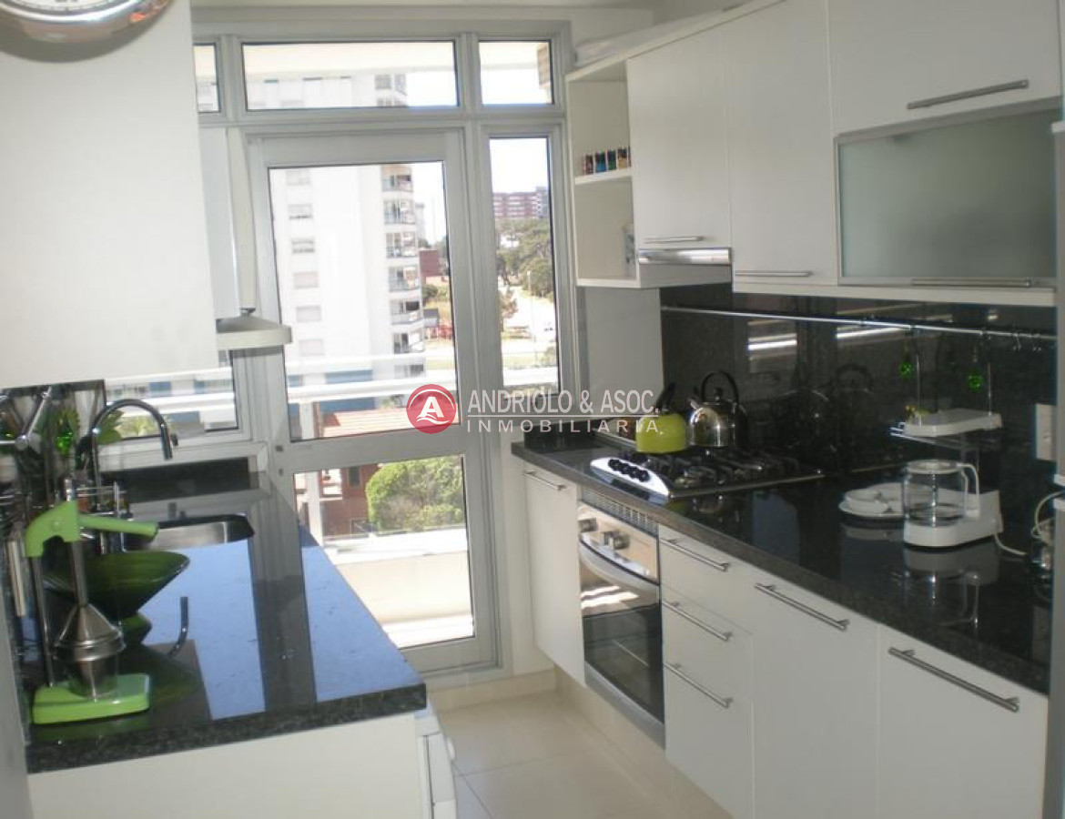 Apartamento ID.2437 - Apartamento en Punta del Este, Mansa
