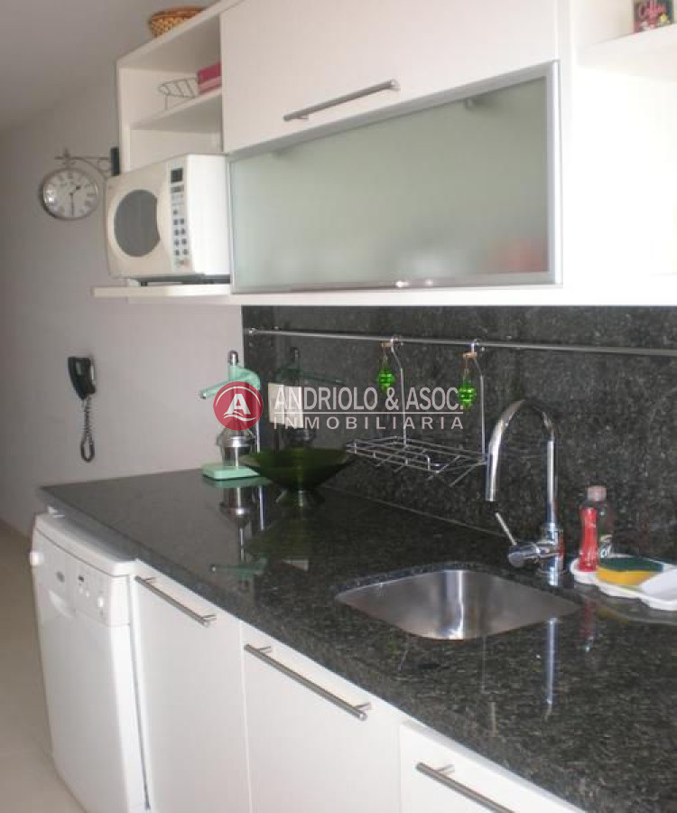 Apartamento ID.2437 - Apartamento en Punta del Este, Mansa