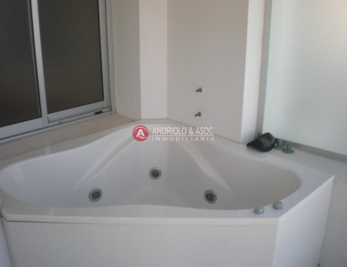 Apartamento ID.2437 - Apartamento en Punta del Este, Mansa