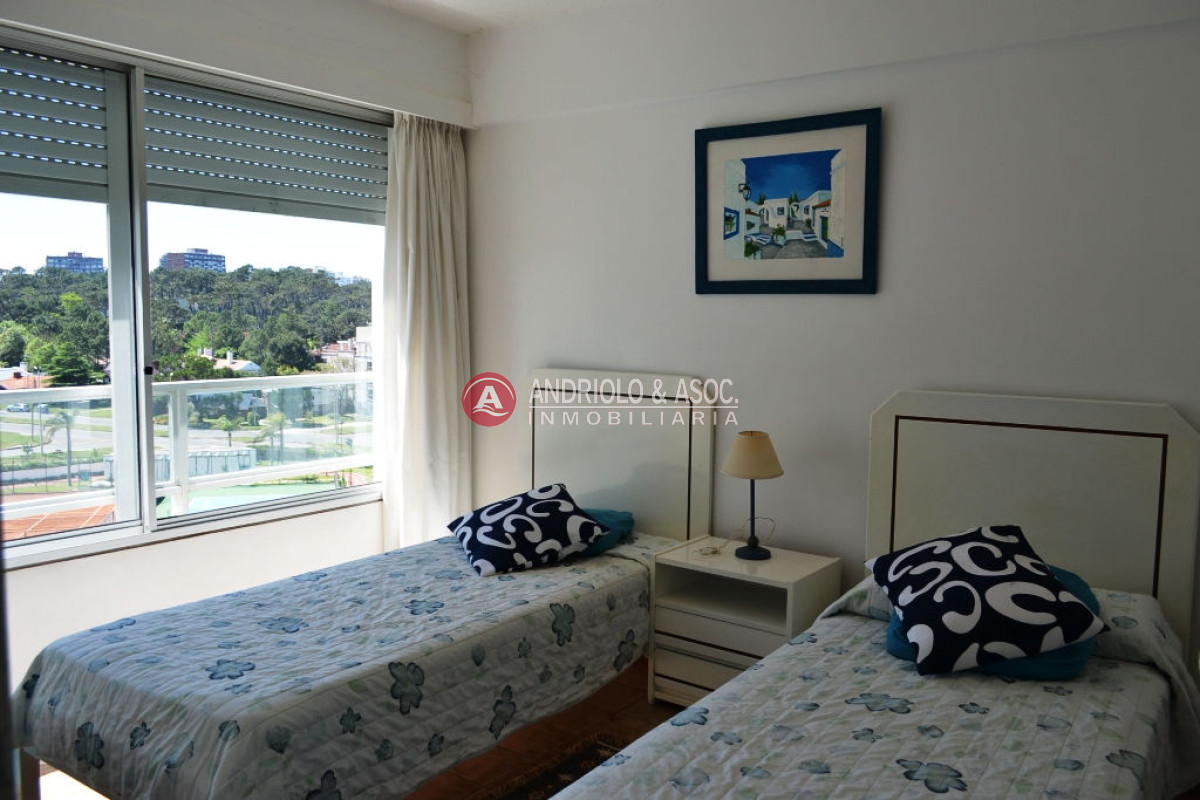 Apartamento ID.2438 - Apartamento en Punta del Este, Mansa