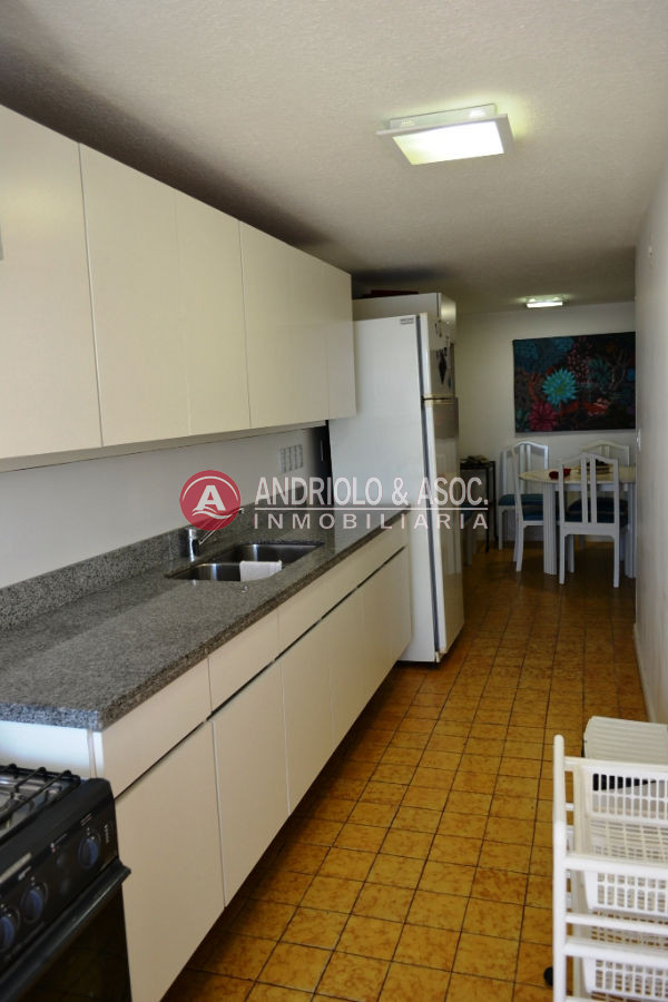 Apartamento ID.2438 - Apartamento en Punta del Este, Mansa