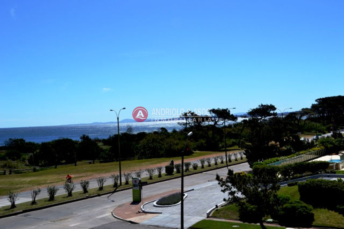 Apartamento ID.2440 - Apartamento en Punta del Este, Mansa