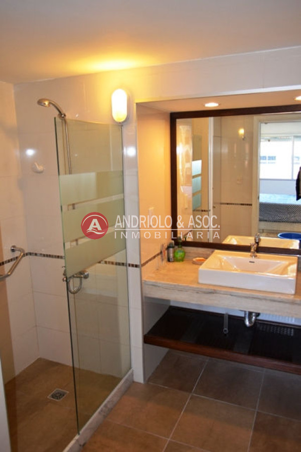 Apartamento ID.2440 - Apartamento en Punta del Este, Mansa