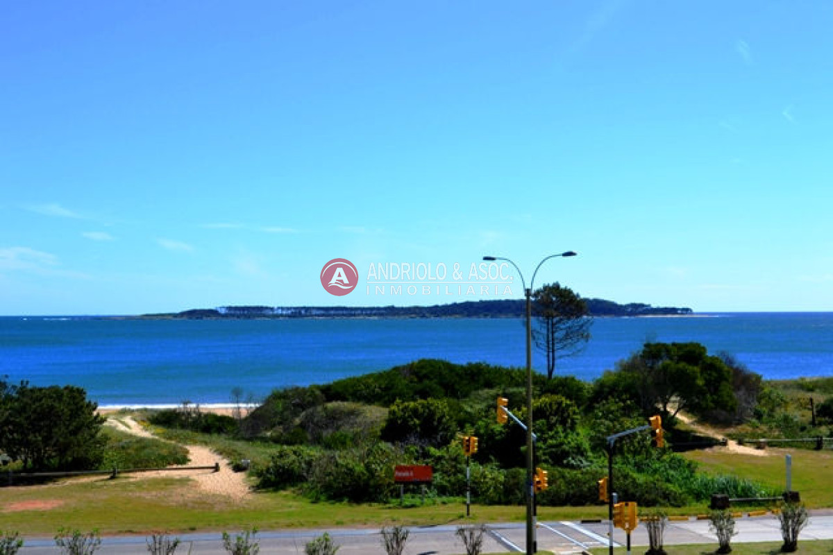 Apartamento ID.2440 - Apartamento en Punta del Este, Mansa