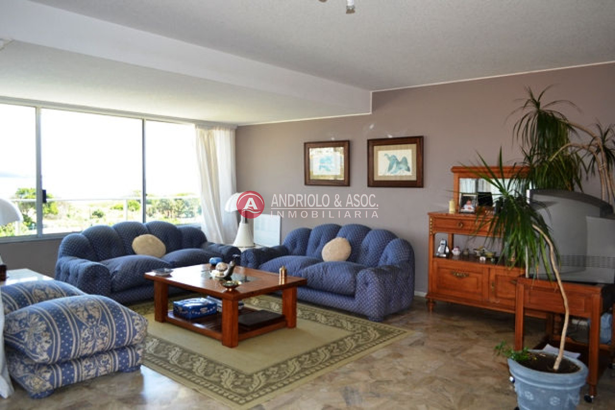 Apartamento ID.2440 - Apartamento en Punta del Este, Mansa