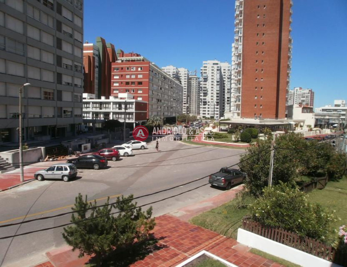 Apartamento ID.2450 - Apartamento en Punta del Este, Brava