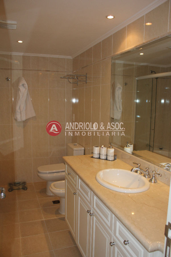 Apartamento ID.2472 - Apartamento en Punta del Este, Mansa