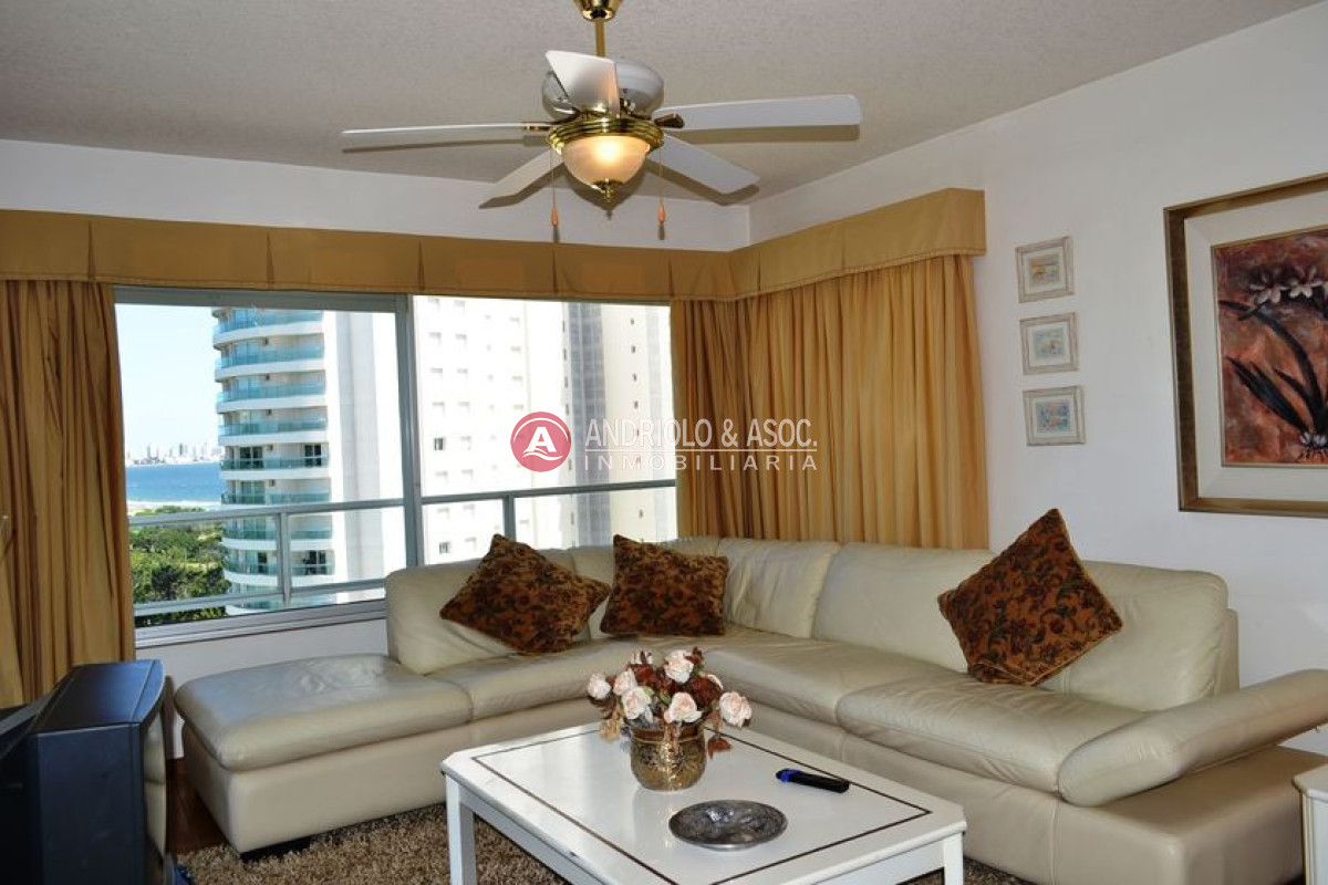 Apartamento ID.2486 - Apartamento en Punta del Este, Mansa
