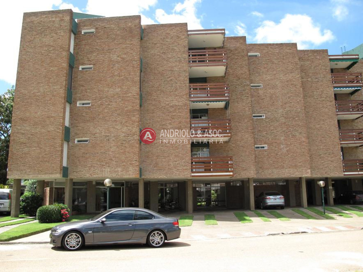 Apartamento en Punta del Este, Mansa - AND261A