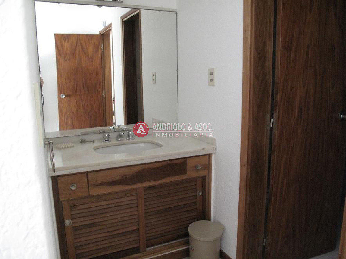 Apartamento ID.262 - ALQUILER APARTAMENTO 3 DORMITORIOS FRENTE A PLAYA MANSA