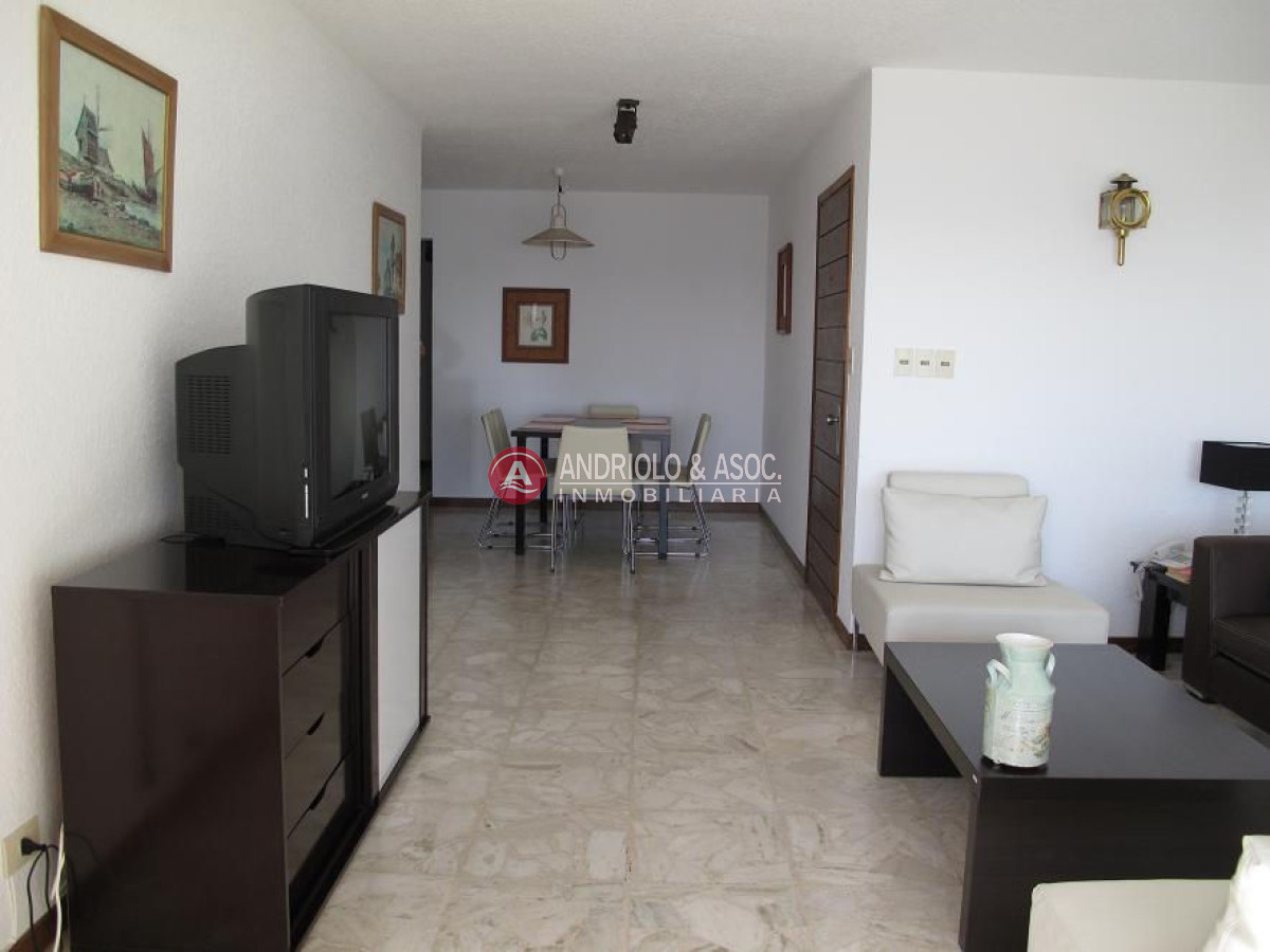 Apartamento ID.262 - ALQUILER APARTAMENTO 3 DORMITORIOS FRENTE A PLAYA MANSA