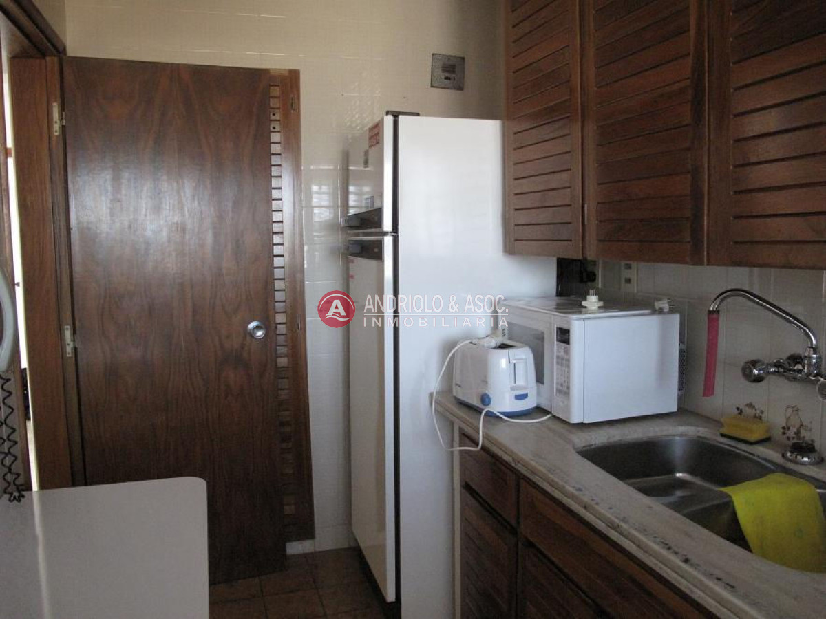Apartamento ID.262 - ALQUILER APARTAMENTO 3 DORMITORIOS FRENTE A PLAYA MANSA