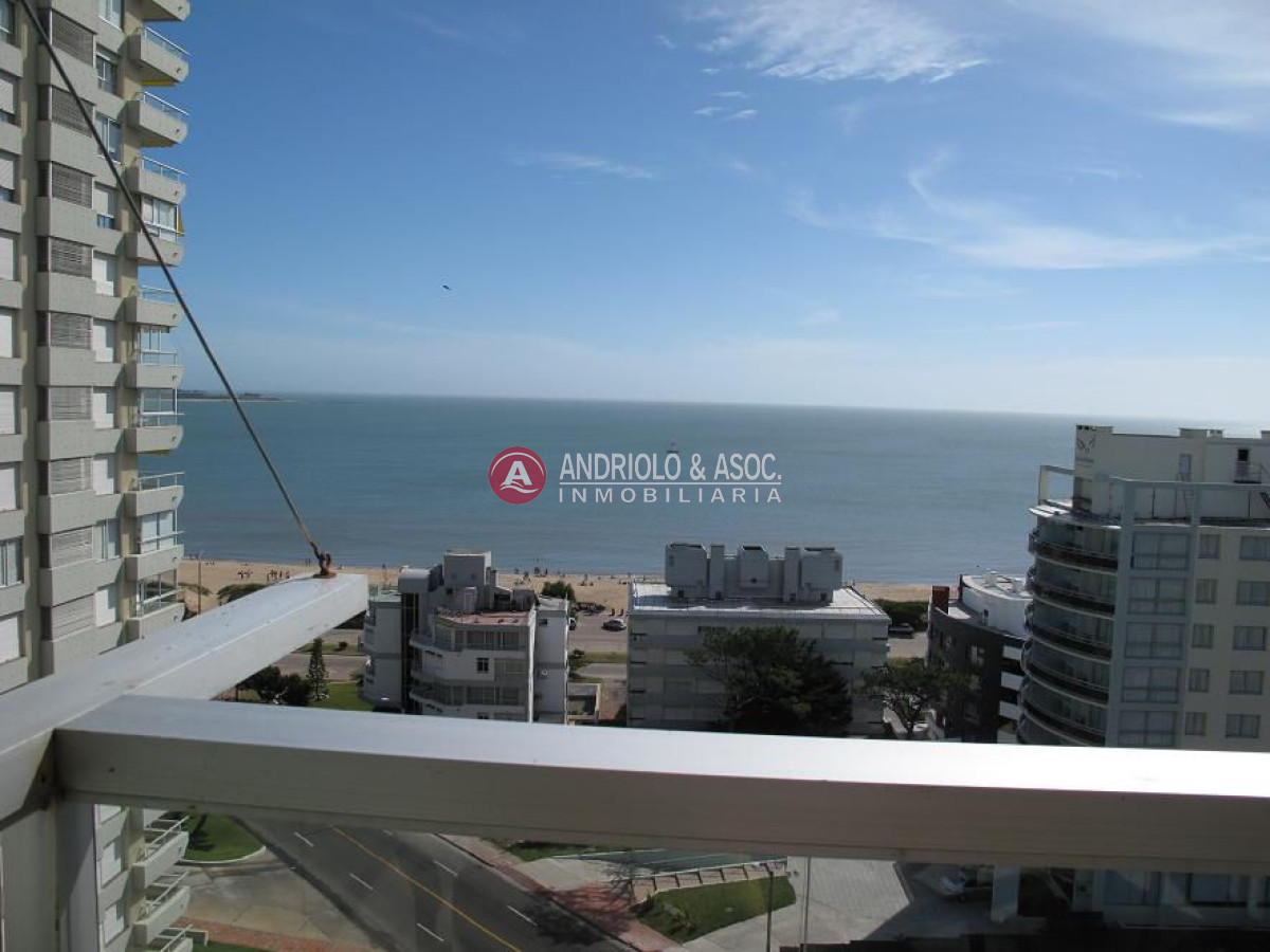 Apartamento ID.262 - ALQUILER APARTAMENTO 3 DORMITORIOS FRENTE A PLAYA MANSA