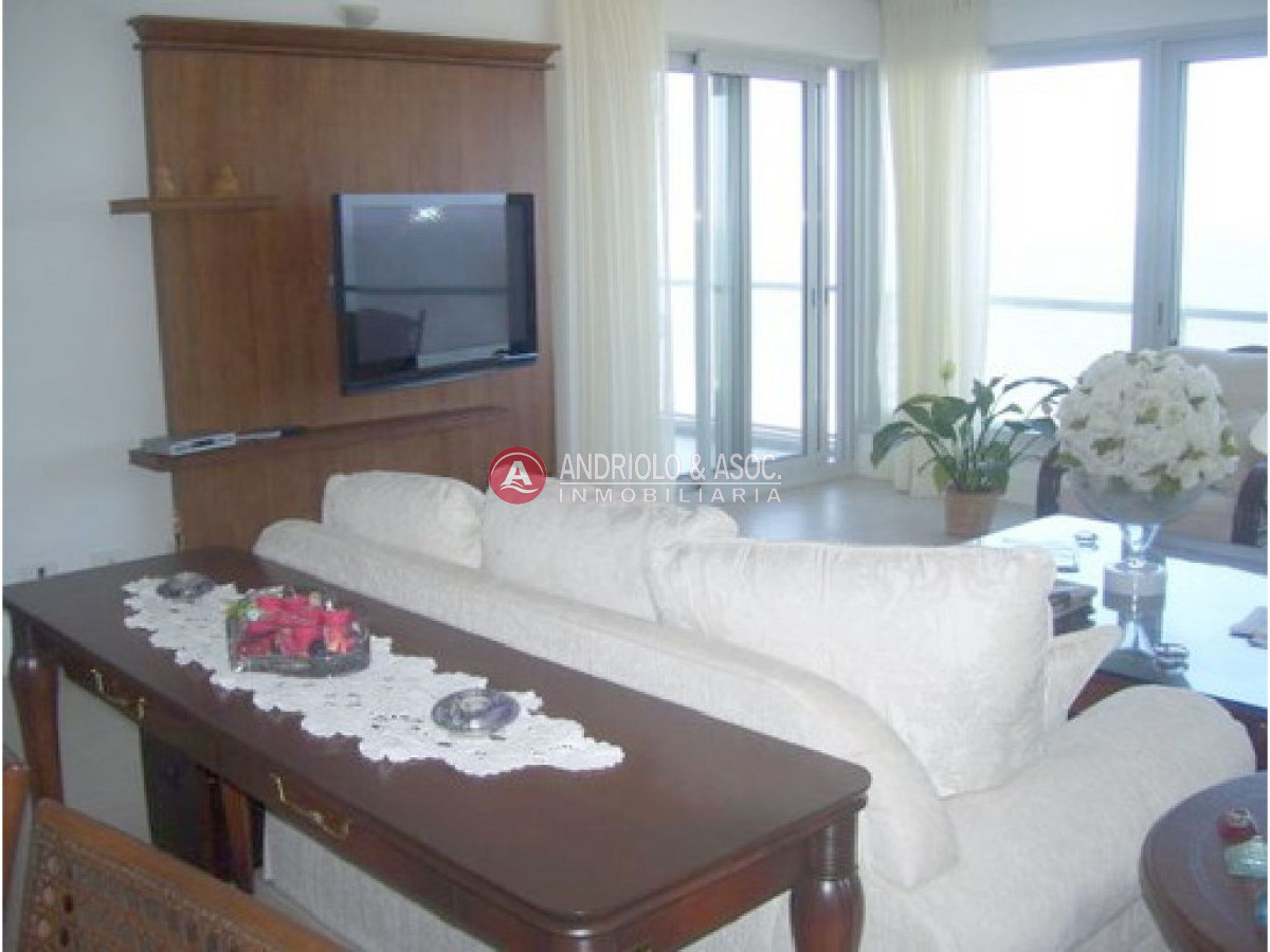 Apartamento ID.2906 - apartamento  en primera línea de playa brava 