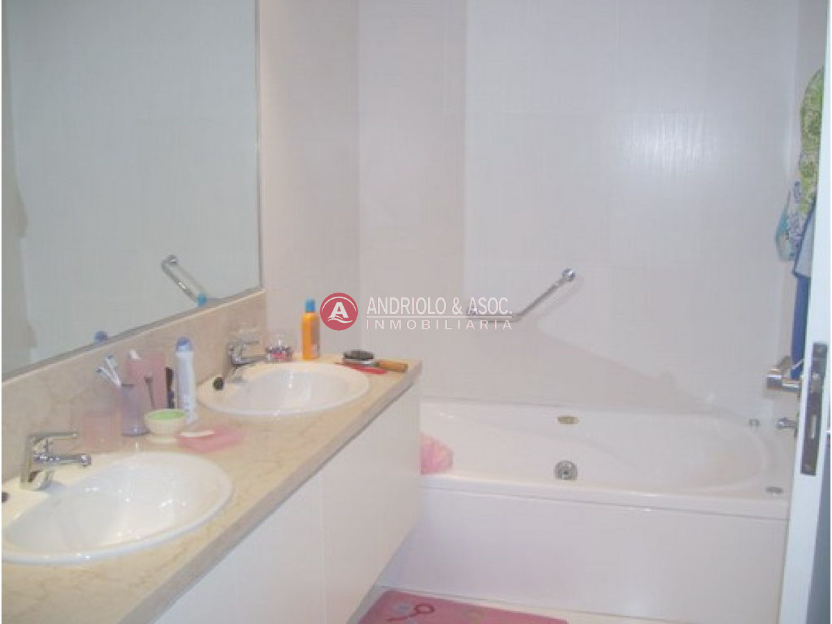 Apartamento ID.2906 - apartamento  en primera línea de playa brava 