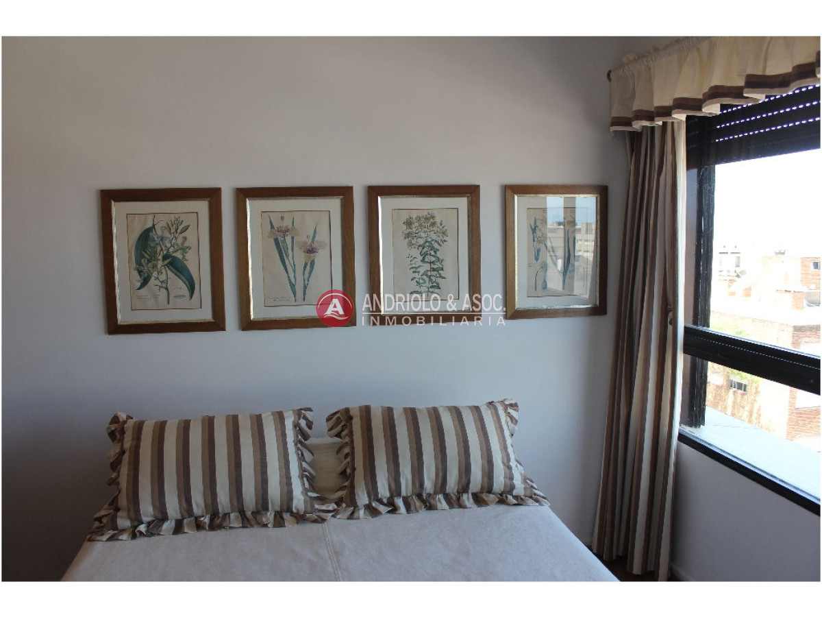 Apartamento ID.2940 -  Peninsula. 3 dormitorios, 1 en suite y dependencia