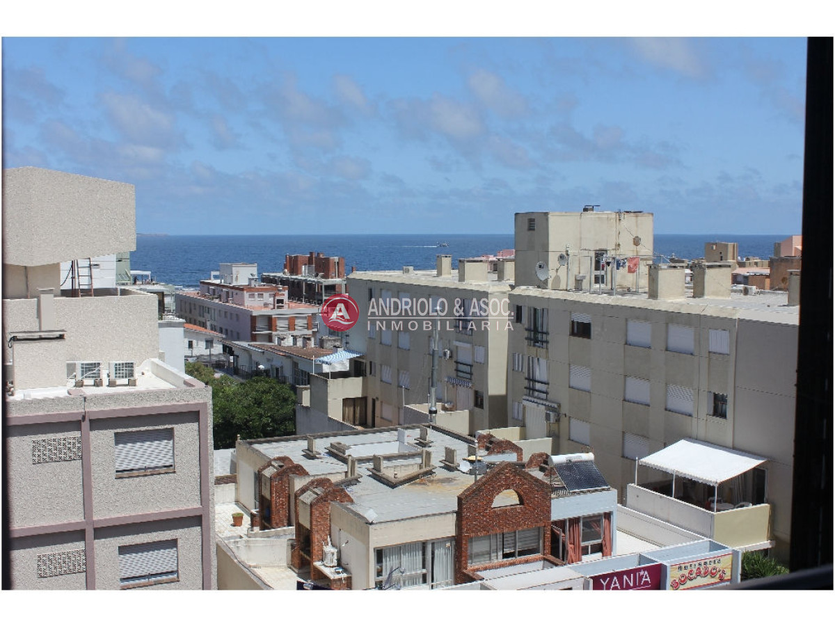 Apartamento ID.2940 -  Peninsula. 3 dormitorios, 1 en suite y dependencia