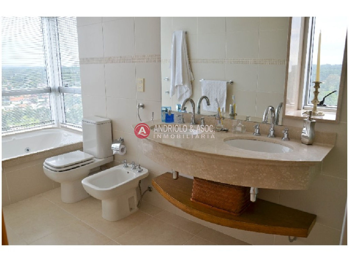 Apartamento ID.3374 - Apartamento en Punta del Este, Mansa