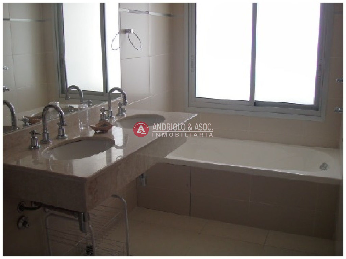 Apartamento ID.3677 - Apartamento en Punta del Este, Mansa