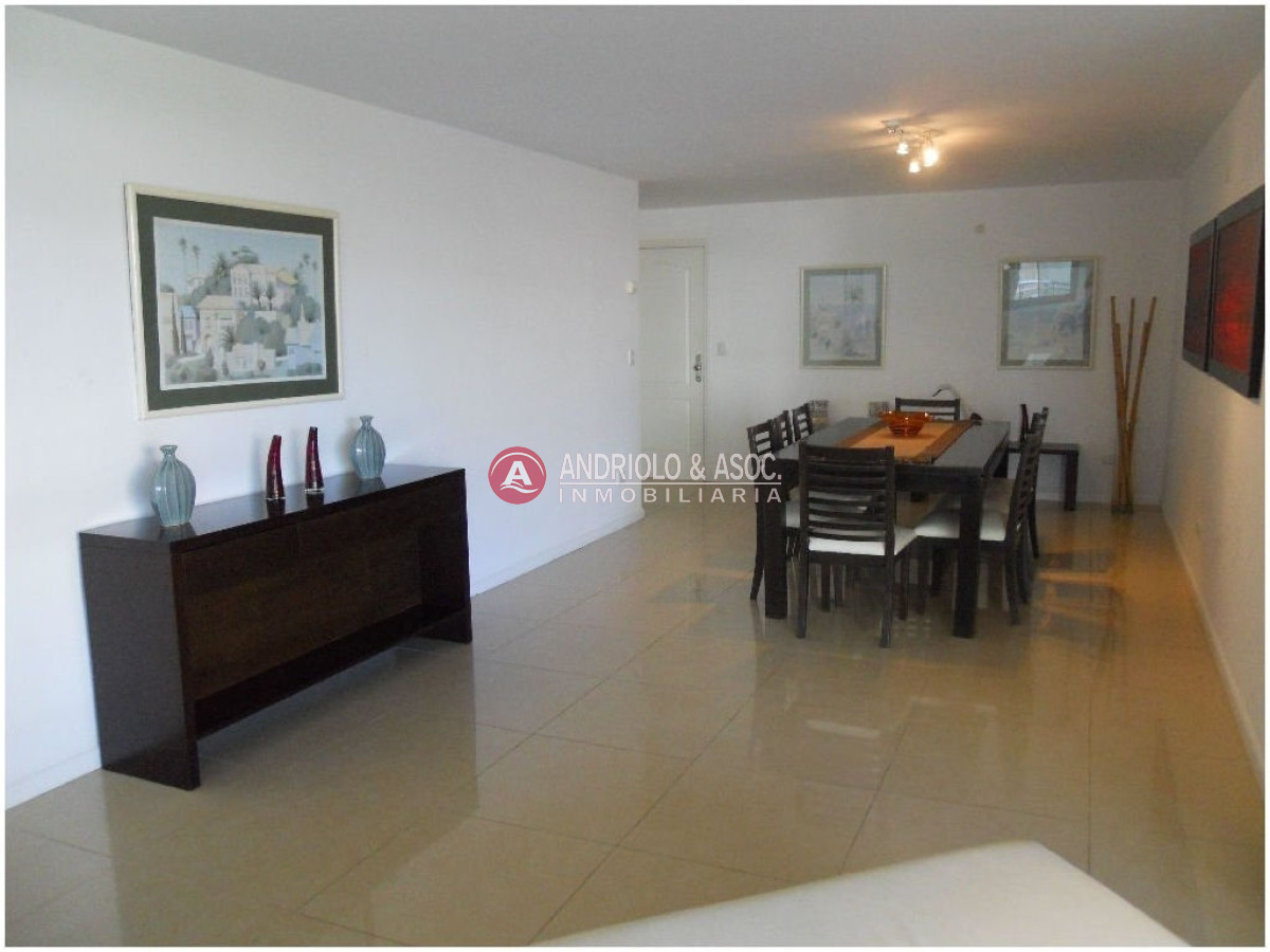 Apartamento ID.3885 - Apartamento en Punta del Este, Brava