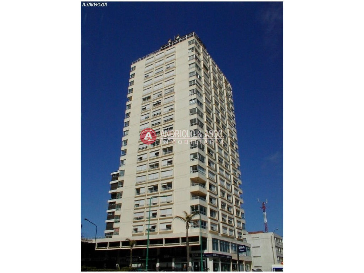 Apartamento ID.4044 - piso alto en Península, hermosa vista 