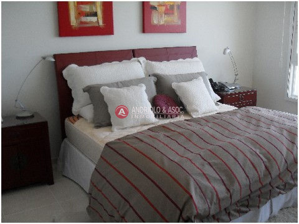 Apartamento ID.480 - primera linea de playa mansa, hermosa vista al mar y a la bahía de punta del este 