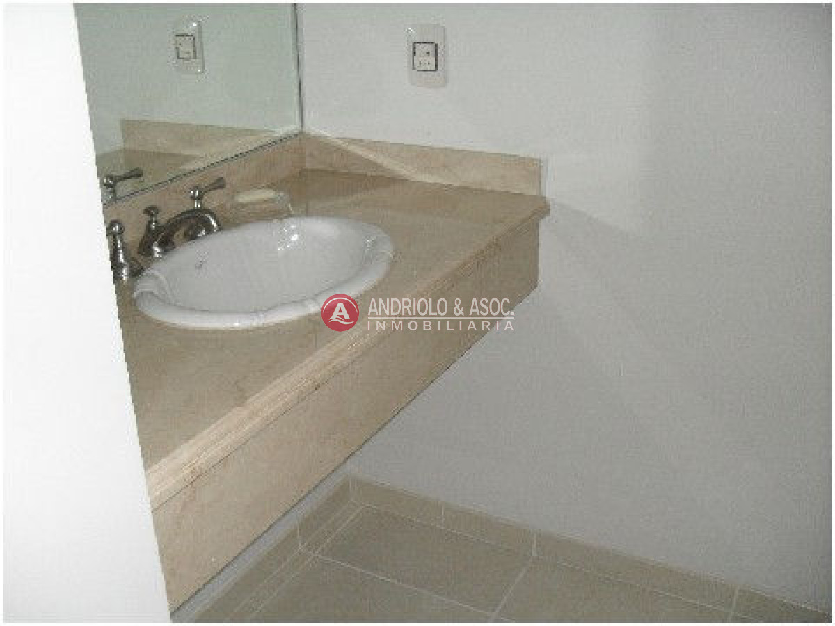 Apartamento ID.480 - primera linea de playa mansa, hermosa vista al mar y a la bahía de punta del este 