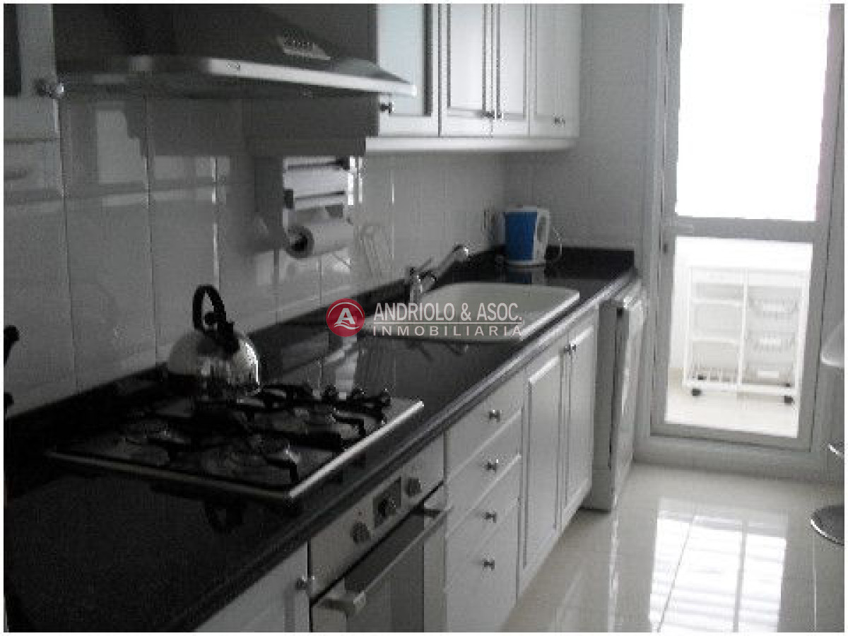 Apartamento ID.480 - primera linea de playa mansa, hermosa vista al mar y a la bahía de punta del este 