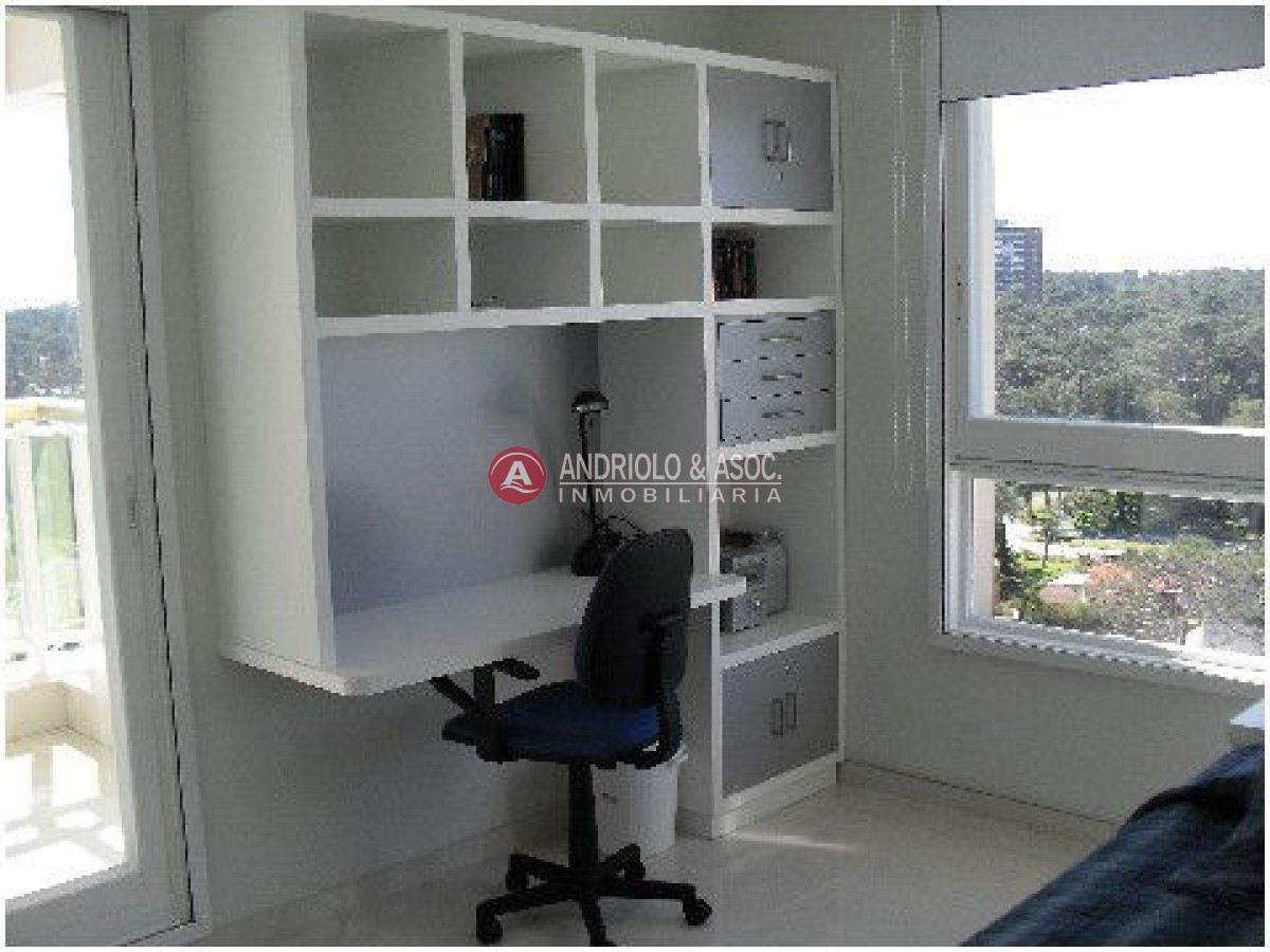 Apartamento ID.480 - primera linea de playa mansa, hermosa vista al mar y a la bahía de punta del este 
