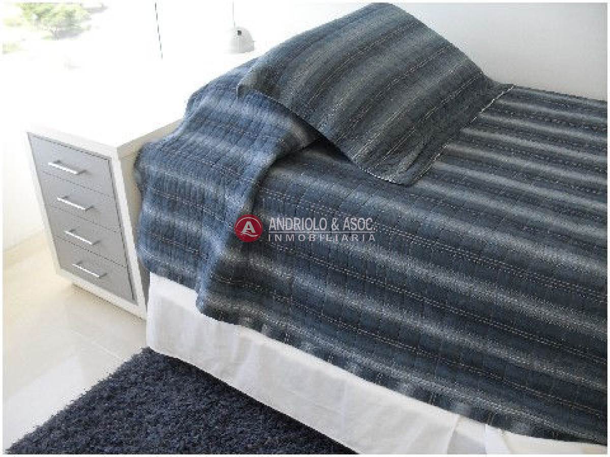 Apartamento ID.480 - primera linea de playa mansa, hermosa vista al mar y a la bahía de punta del este 