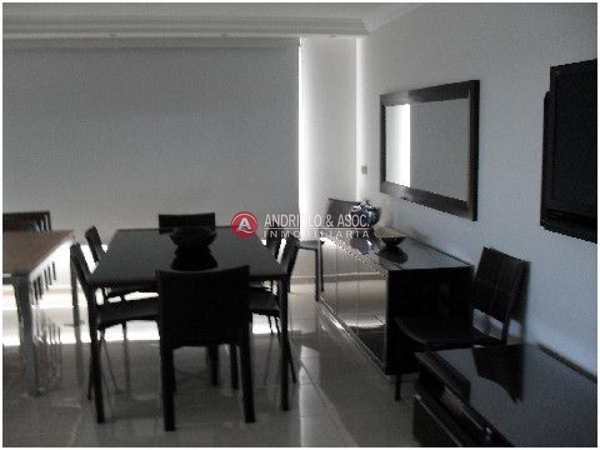 Apartamento ID.480 - primera linea de playa mansa, hermosa vista al mar y a la bahía de punta del este 