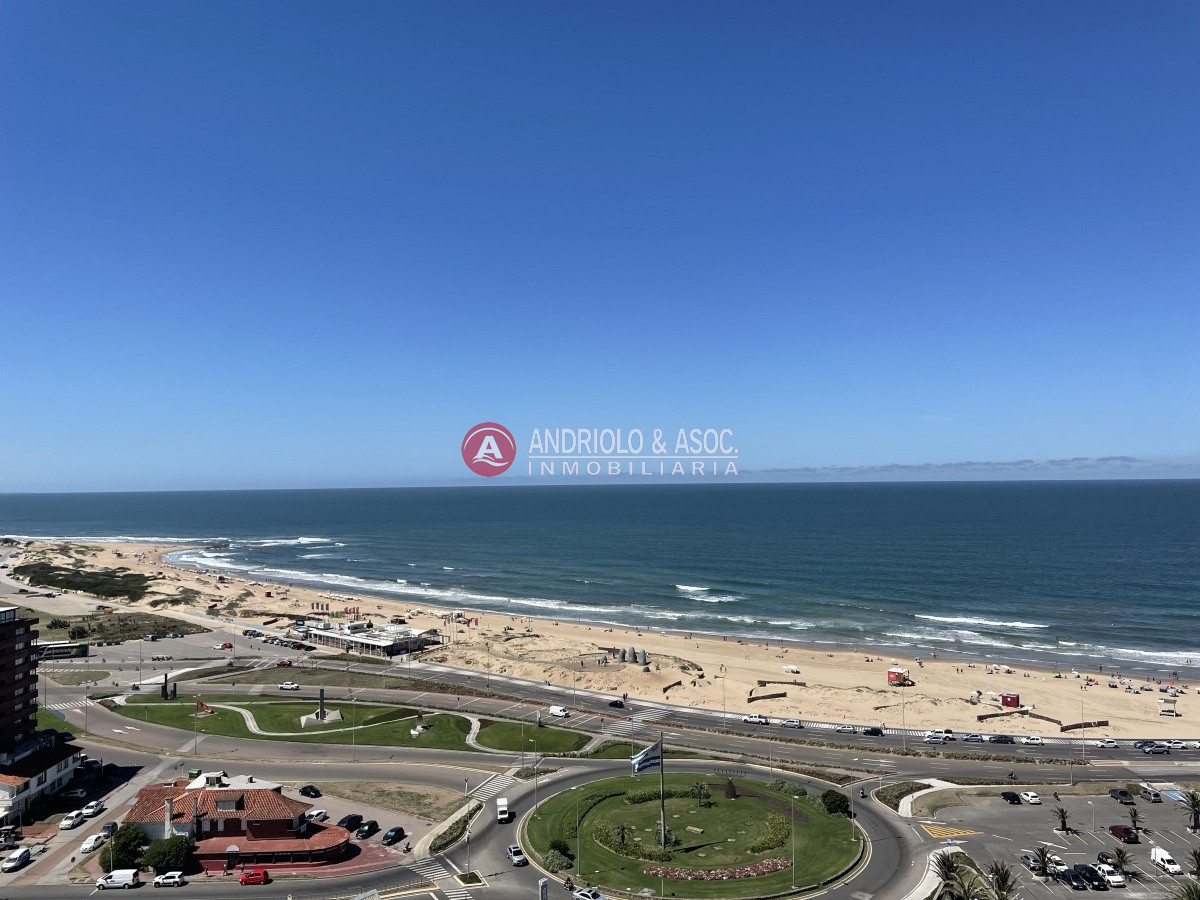 Apartamento ID.8409 - Amplio apartamento con hermosa vista al océano y península 