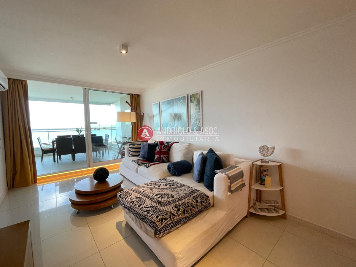 Apartamento en Punta del Este  - AND9736A