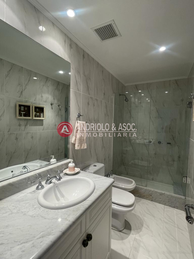 Apartamento ID.8793 - Penthouse en primera línea  