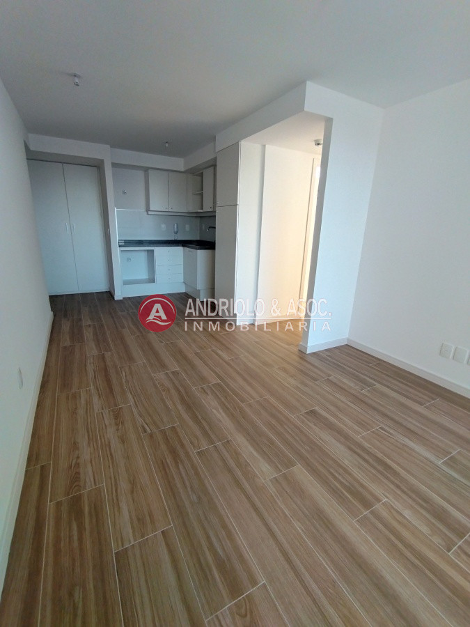 Apartamento ID.8110 - VENTA DE APARTAMENTO 2 DORMITORIOS A METROS DE PLAYA BRAVA
