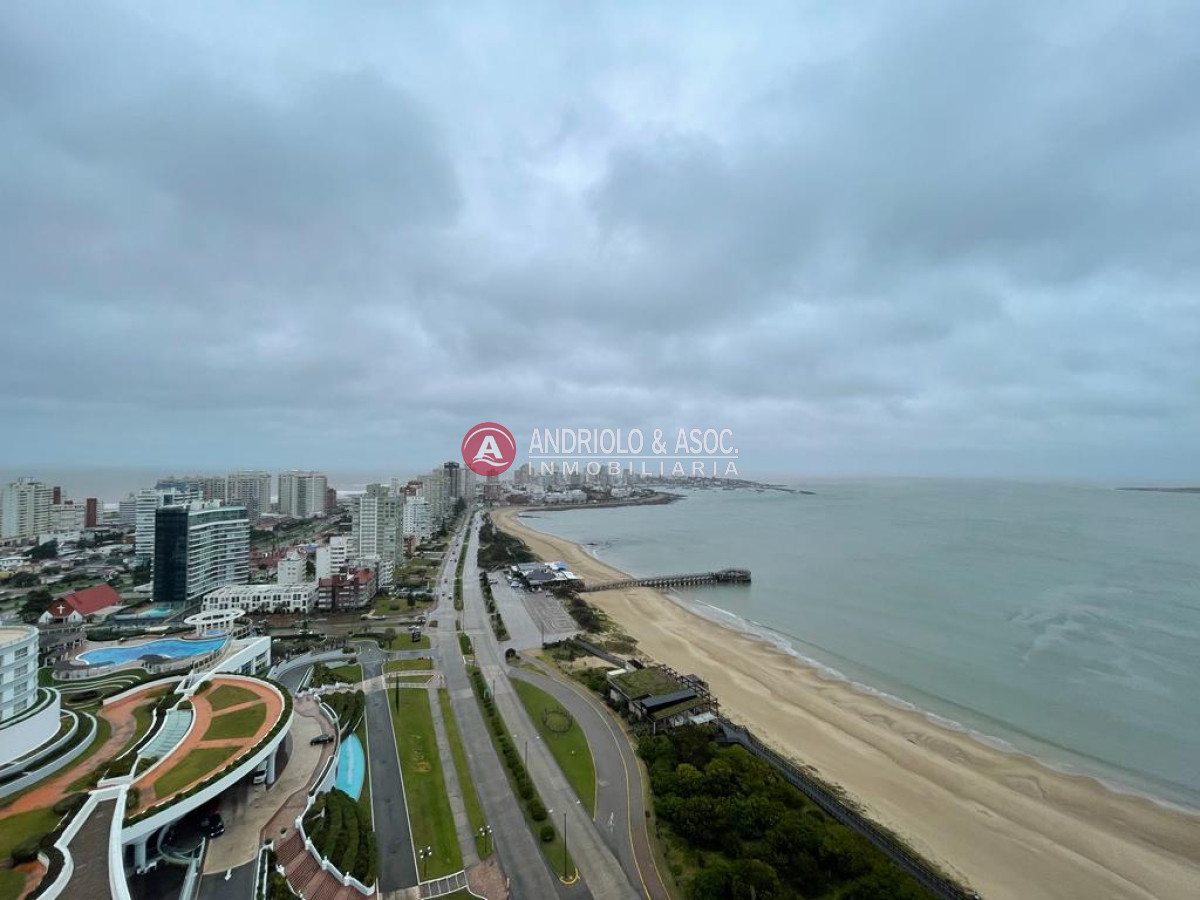 Apartamento ID.8793 - Penthouse en primera línea  